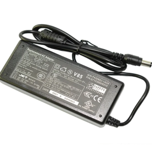 Carregador p/ Toshiba 15V / 4A / 60W (Ponta Larga)